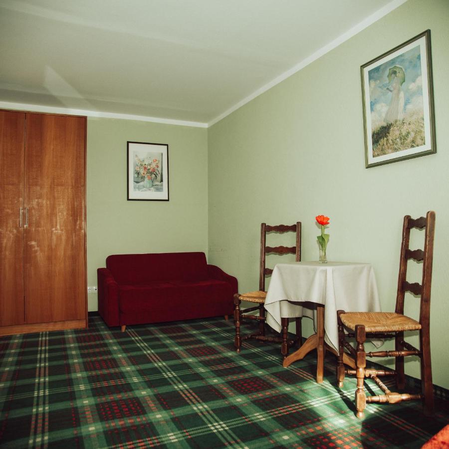 Taujenu Dvaro Sveciu Namai Towiany エクステリア 写真